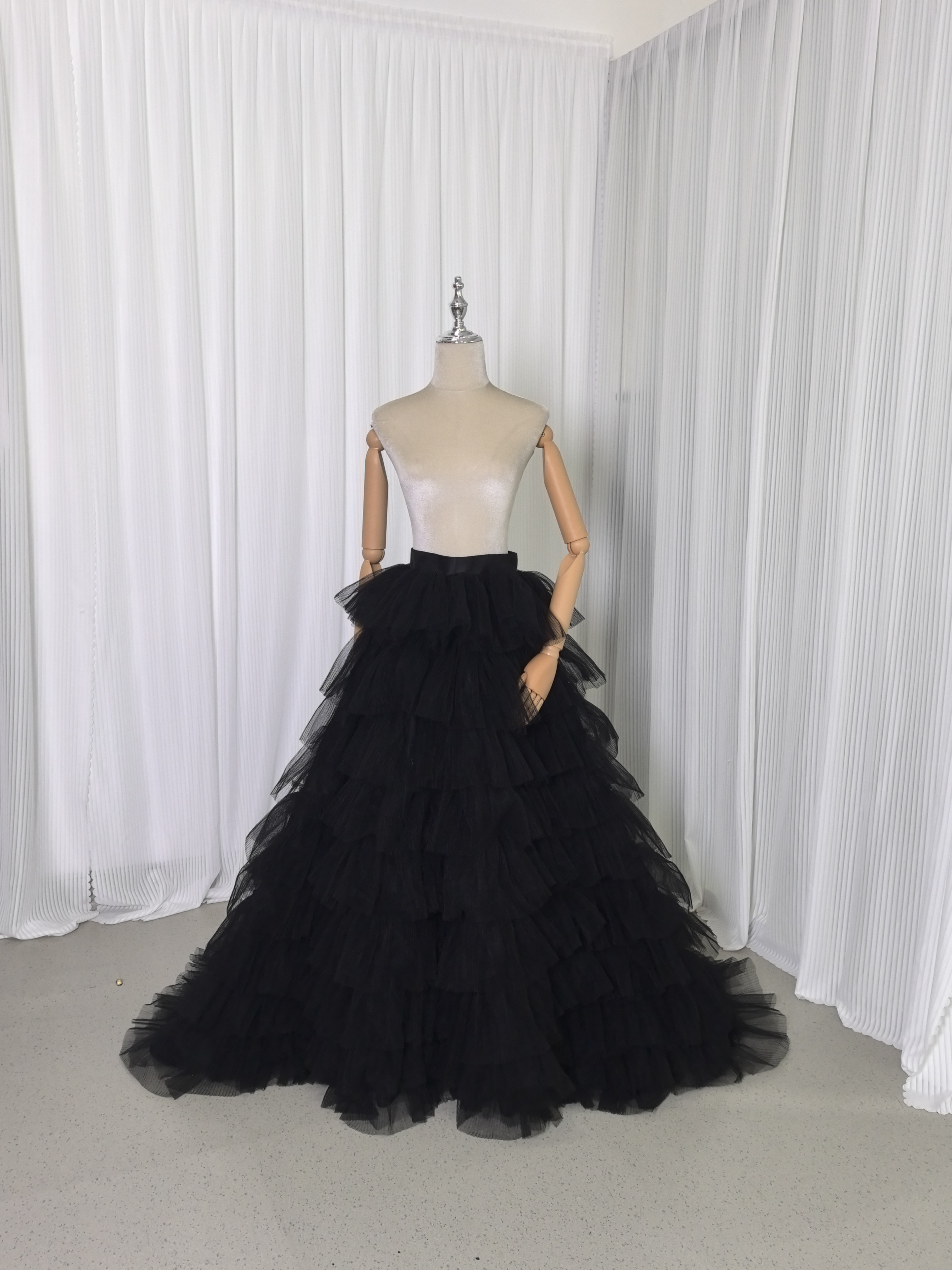送料無料！オーバースカート ブラック フレアスカート プリーツスカート 前撮り エレガント クラシカル