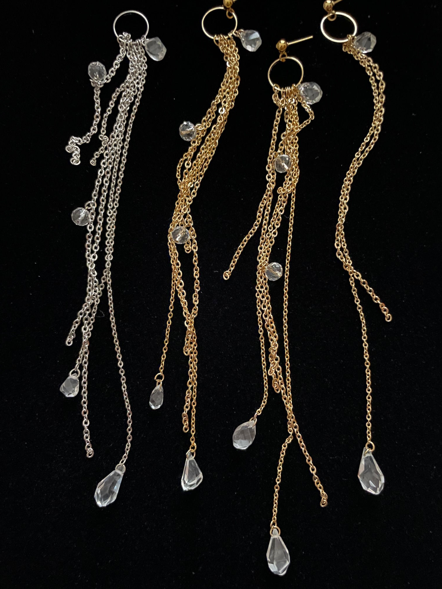 クリスタルのロングピアス