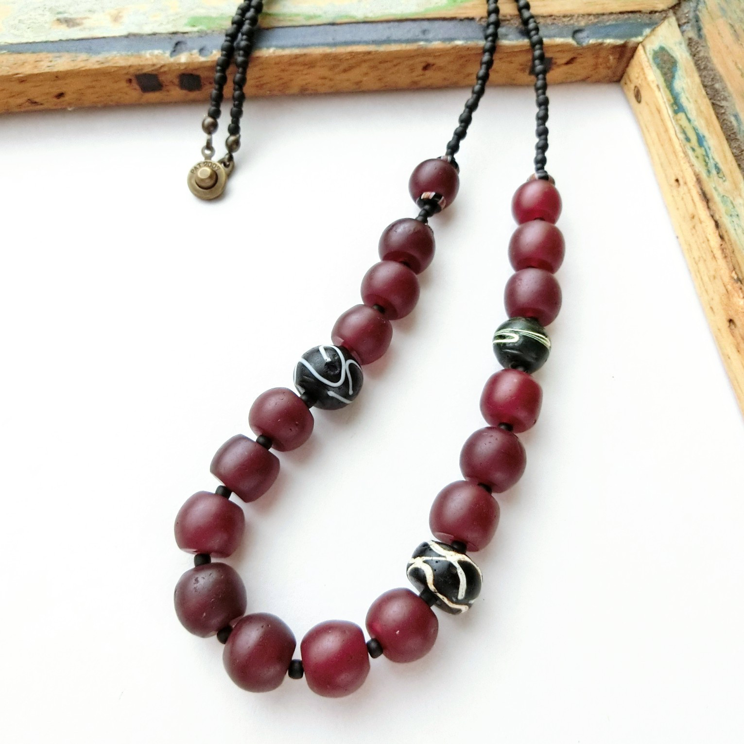 シックスビーズ･ラトルスネーク･スクイッグルとボヘミアンビーズのロングネックレス