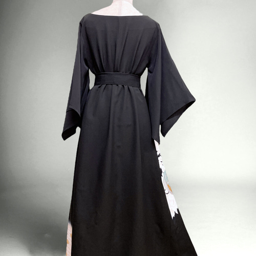 着丈120cm 孔雀優美なアクセントカラーワンピース 留袖 高級感