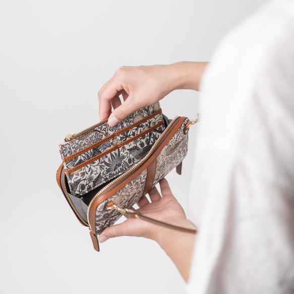 【秋冬限量版配色】高品質迷你包 * 錢包/手機單肩包 * 草莓小偷單色黑色 * 真皮材質 * 禮品裝 * 第16張的照片