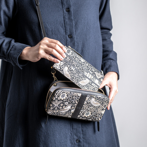 【秋冬限量版配色】高品質迷你包 * 錢包/手機單肩包 * 草莓小偷單色黑色 * 真皮材質 * 禮品裝 * 第3張的照片