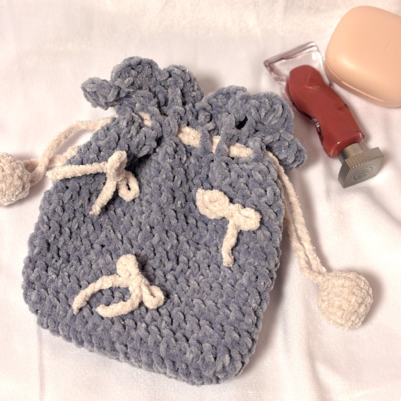 c_002 キラキララメ入り リボンモチーフ 巾着ポーチ 青 紫 ブルー  