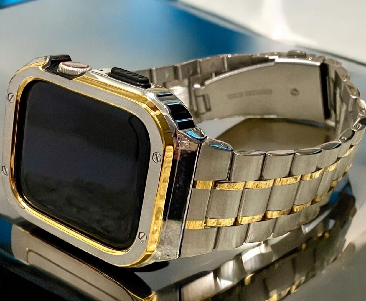 改良版アップルウォッチステンレスベルトバンドApple Watchケースカバー/