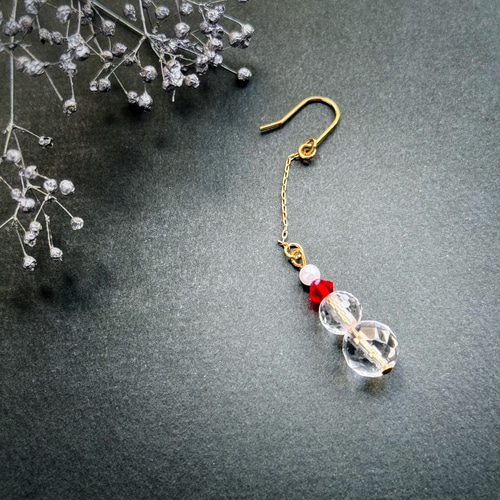 クリスマスチェーンピアス イヤリング 雪だるま×ヒイラギ