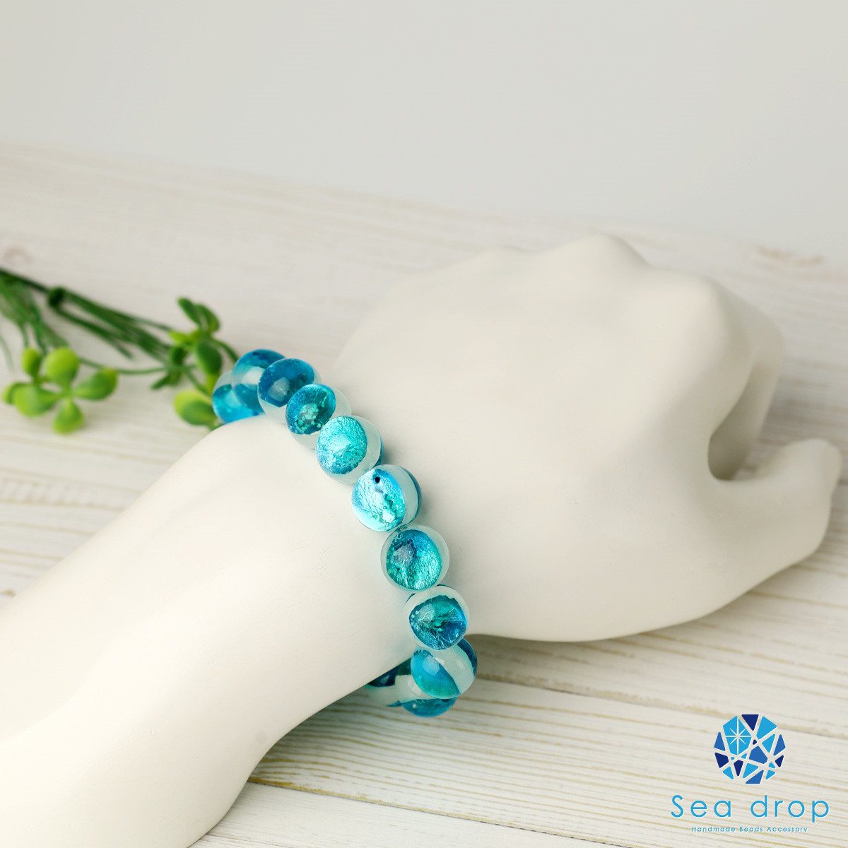 [Sea drop] ホタルガラス 14mm ビーズ ブレスレット エメラルドオーシャン とんぼ玉 [273bt-14]