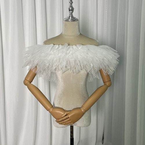 送料無料！取り外しオフショルダー オフホワイト 可愛い キラキラ  