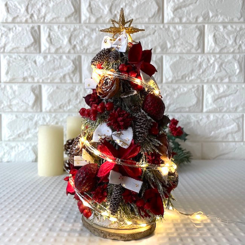 クリスマス〜LEDライト付き木の実が詰まったクリスマスツリー レッド