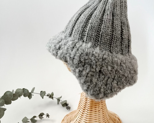もこもこ耳当てのニット帽 グレー【受注製作】大人 ニット帽・ビーニー