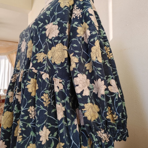 コーデュロイ花柄ギャザーワンピースfree ワンピース momo 通販