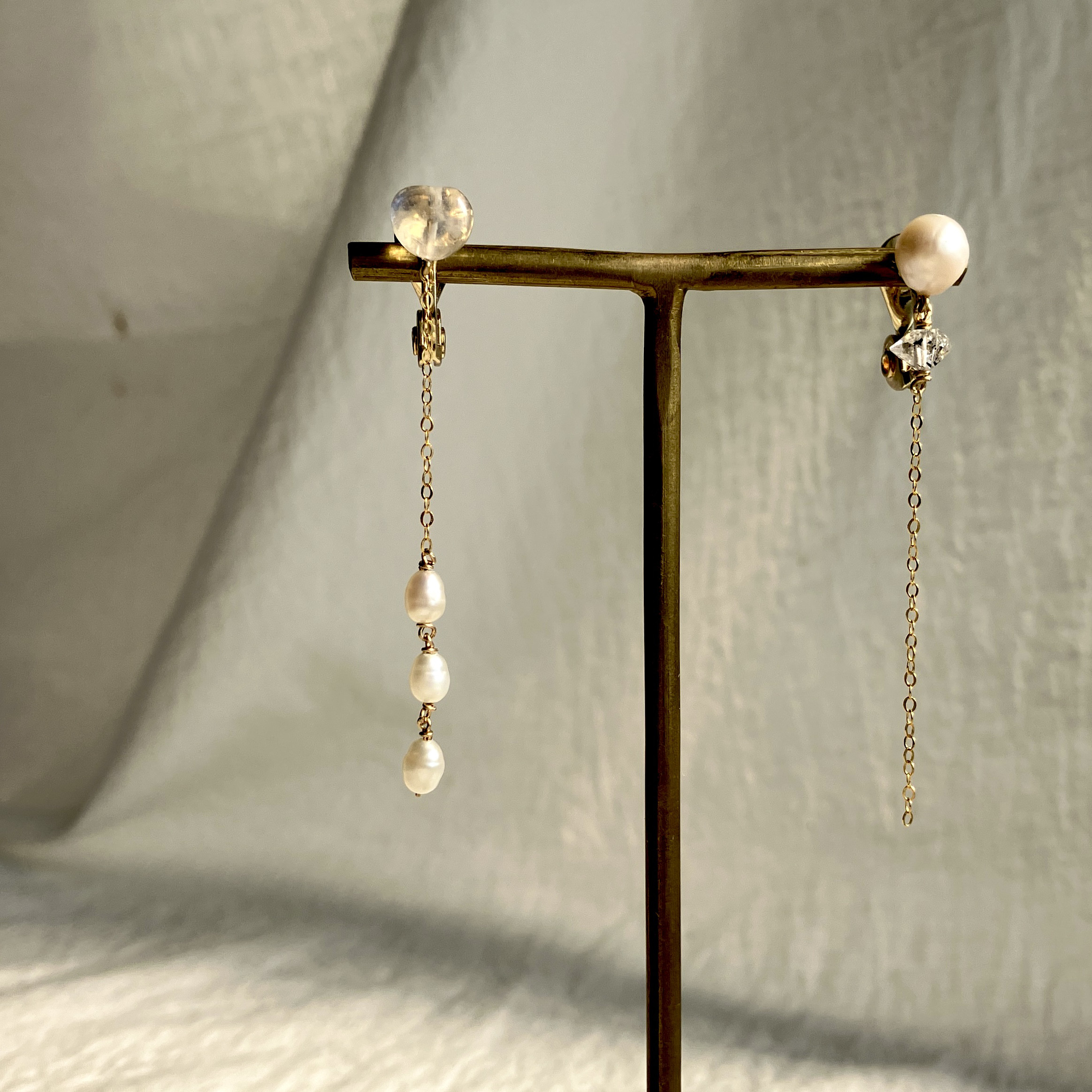 Chaste　清らか　クリップイヤリング　１点もの