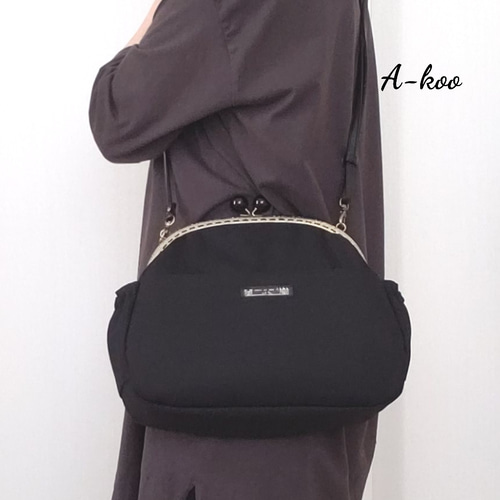 受注製作』黒花いっぱい☆がま口ショルダーバッグ ショルダーバッグ A