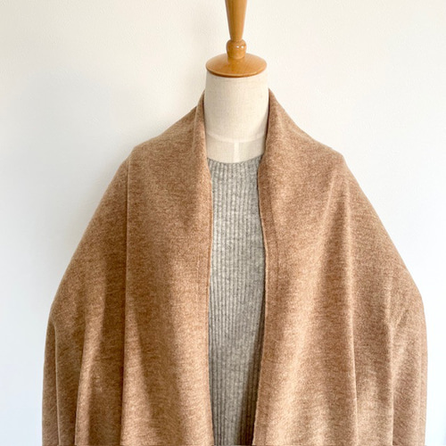 K OFKRIZIA 大判 ウール キャメル ショール K OFKRIZIA 大判 ウール キャメル ショール