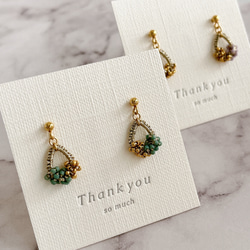 【ラメ糸の粒々シャイニーリトルティアピアスorイヤリング＊グリーン】サージカルステンレスピアス/ガラスビーズ 3枚目の画像