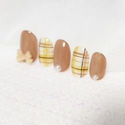 チェックとリボンのガーリーネイル/イエローベース/リボン/チェック/ネイルチップ 3枚目の画像