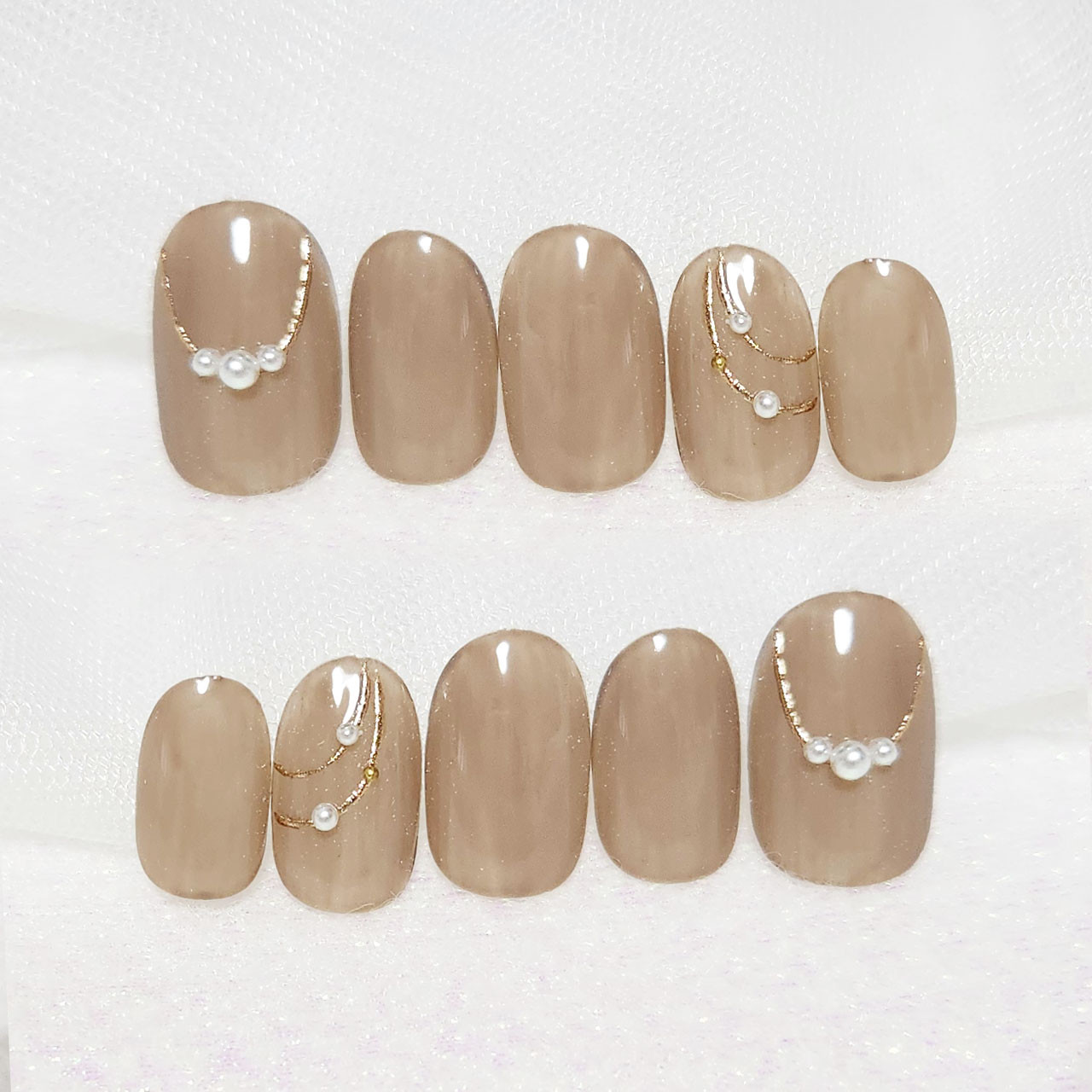 シンプル大人ネイル/ベージュ/チェーン/ネックレス/ネイルチップ