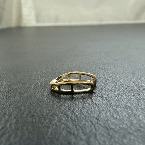 受注生産】K18｜馬蹄モチーフ 18金 ペンダントトップ｜ホースシュー