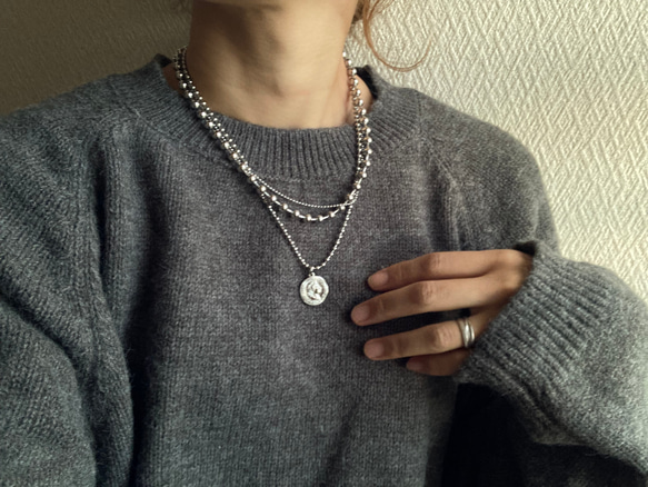 ー３連コインネックレスー　サージカルステンレス　ボールチェーン　ボールチェーンネックレス　チェーンネックレス 1枚目の画像