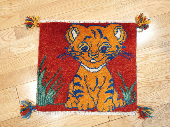 ペルシャ　ギャッベ ミニマット 40×38 ベージュ　チューリップ　花 ペルシャ ギャッベ 玄関マット 92Φ62㎝ 小判型 楕円形 ベージュ 花