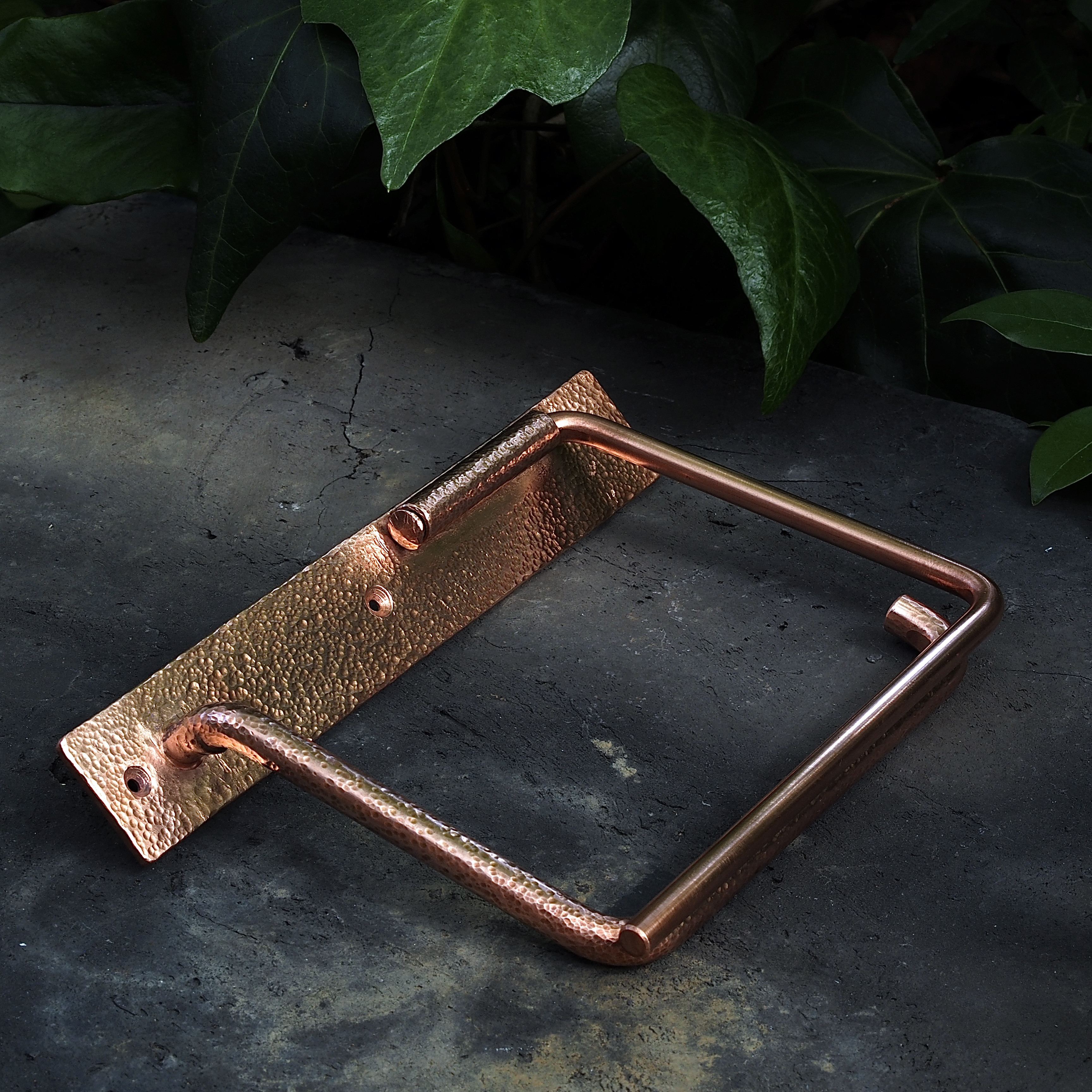 巻-maki-   【銅の紙巻器、ペーパーホルダー】