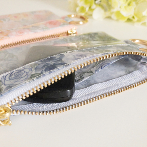 オーダー品　リバティ×半クリア ラミネートポーチ f52fd4110f136e61a67e8a689fb42b