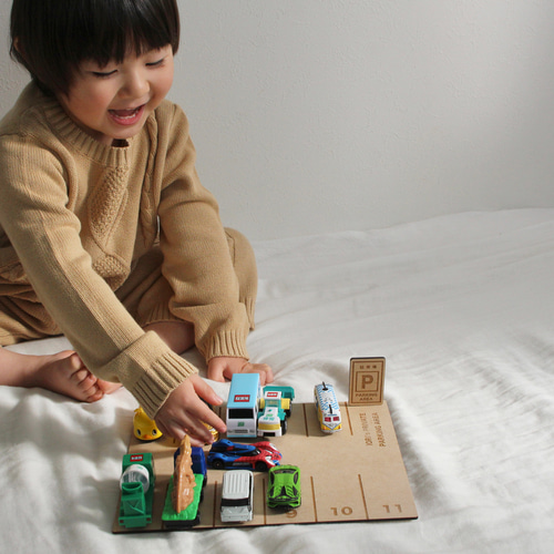 名入れ parking area｜木製 駐車場 ボード トミカ 遊び 男の子 誕生日