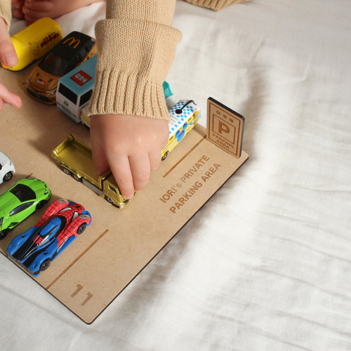 名入れ parking area｜木製 駐車場 ボード トミカ 遊び 男の子 誕生日