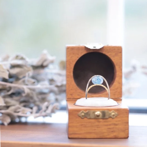 パライバトルマリンインクォーツ　リング パライバトルマリン イン クォーツ ・ダイヤモンド リング