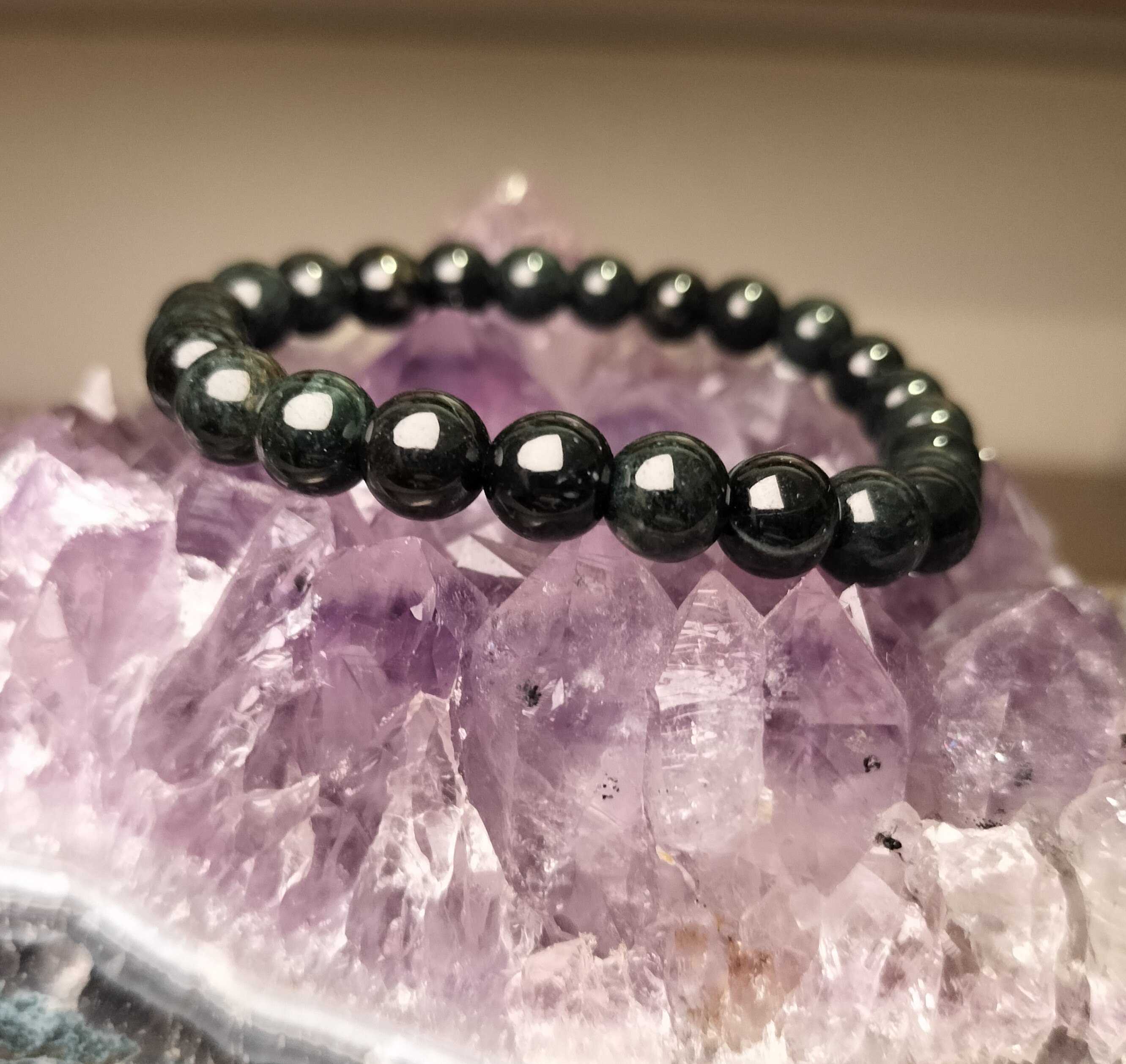 ✩黒翡翠(ヒスイ)７ｍｍ✩