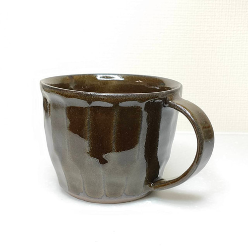 コーヒーカップ ダークブラウン 陶器 軽い マグカップ 山猫軒 通販