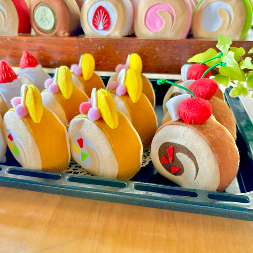 ロールケーキ専門店です♪おままごと☆フェルトのロールケーキ屋さん 8