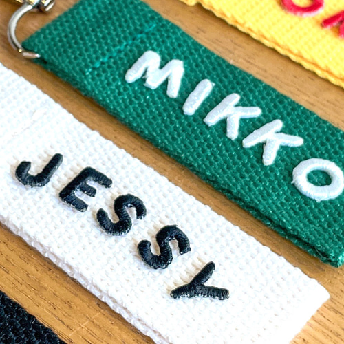 刺繍のイニシャル・お名前ワッペン アルファベット 数字