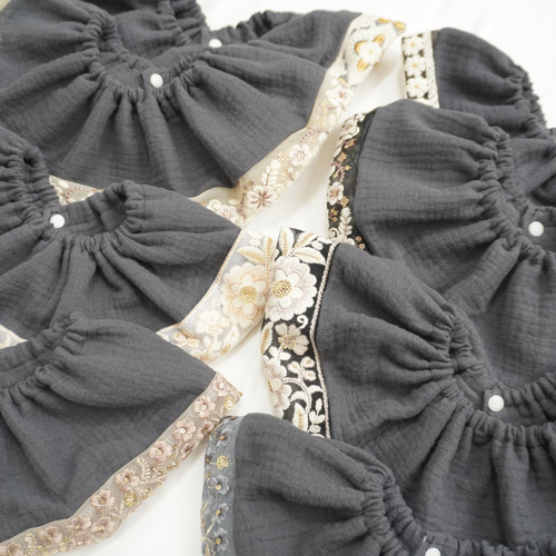 インド刺繍リボン スタイ ベビースタイ くしゅくしゅスタイ ポコポコ