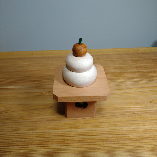 お正月 木の鏡餅 三宝付き 中サイズ その他インテリア雑貨 北欧