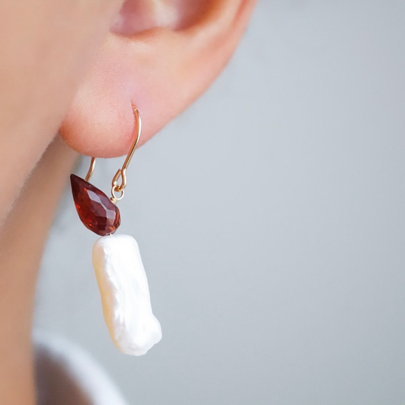 「灯火」キャンドル ピアス イヤリング ろうそく クリスマス ガーネット 淡水パール 天然石 1月誕生石 冬 プレゼント 4枚目の画像