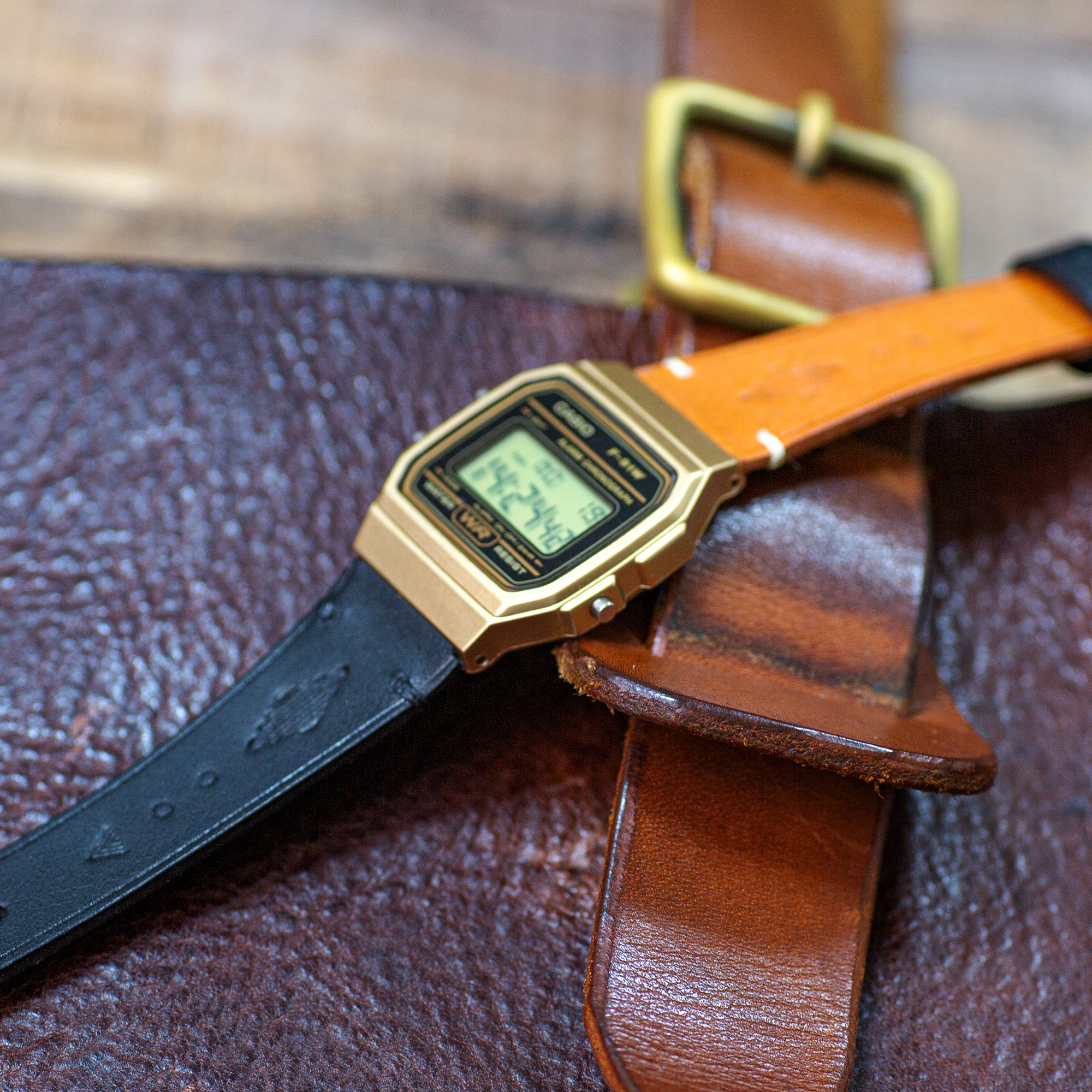 ネイティブ柄 バイカラー 腕時計 高級イタリアンレザー 期間限定オリジナルケース付き 大人 ゴールド 9,504円