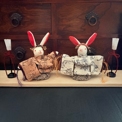 うさぎのお雛様(大) 2 座布団(赤)付き ちりめん ひな人形・雛飾り