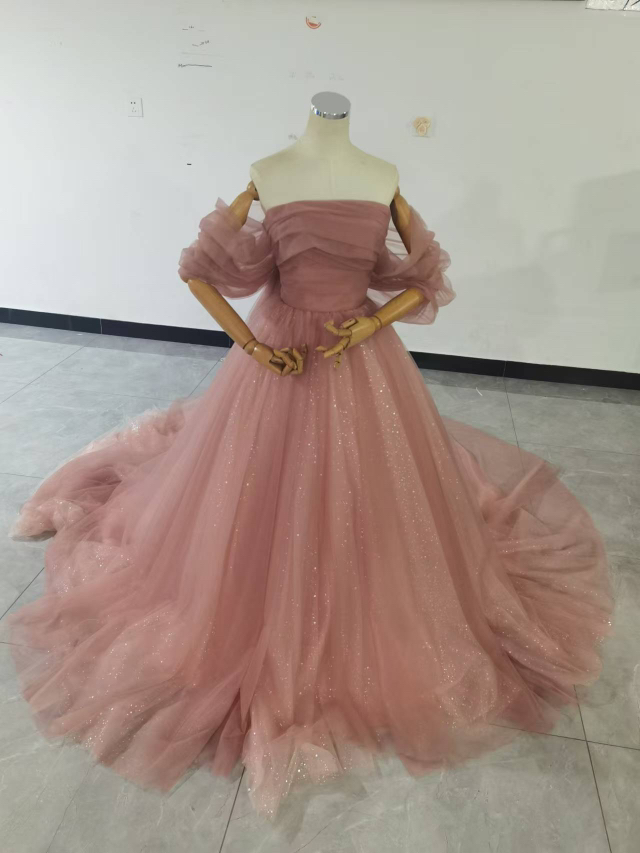 カラードレス ピンク ベアトップ ふっくら柔らかなバックリボン キラキラチュール デザイン感 花嫁