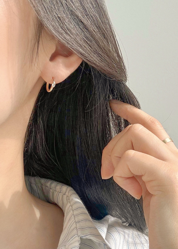 14K金 ゴールド 楕円形ストーンベゼル ヘリックス トラガス メンズ レディース フープ ピアス リング イヤリン 4枚目の画像