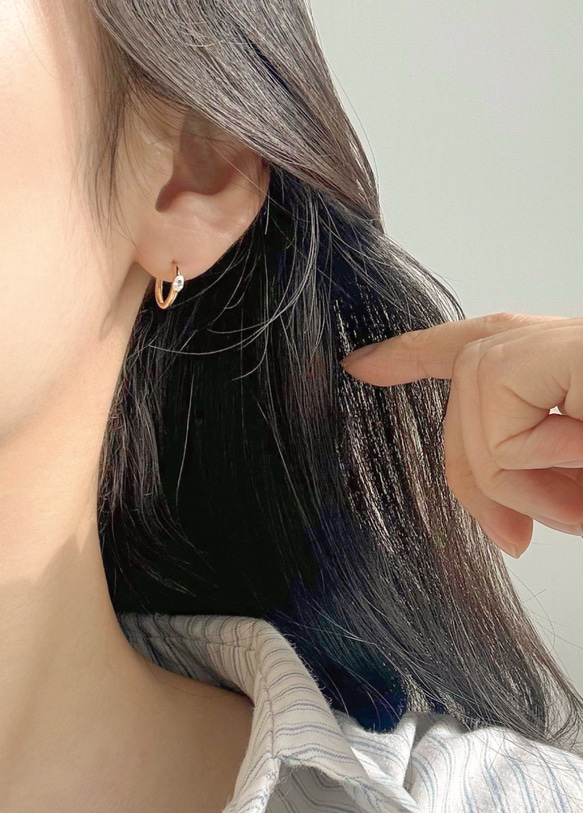 14K金 ゴールド 楕円形ストーンベゼル ヘリックス トラガス メンズ レディース フープ ピアス リング イヤリン 5枚目の画像