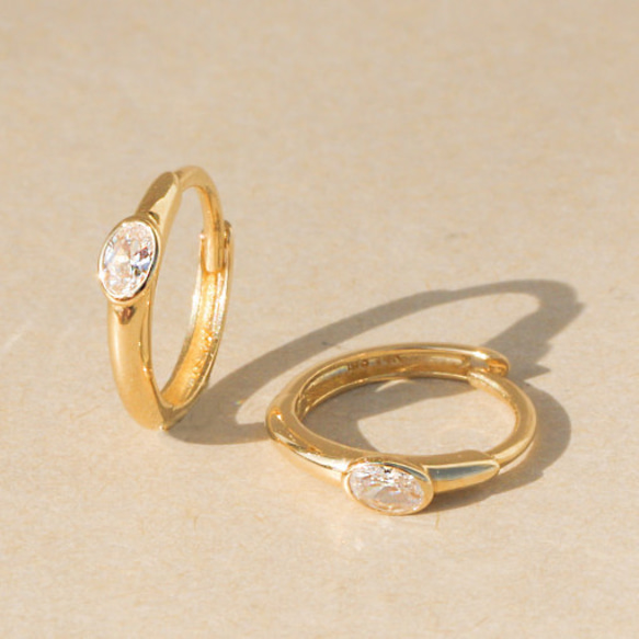 14K金 ゴールド 楕円形ストーンベゼル ヘリックス トラガス メンズ レディース フープ ピアス リング イヤリン 1枚目の画像