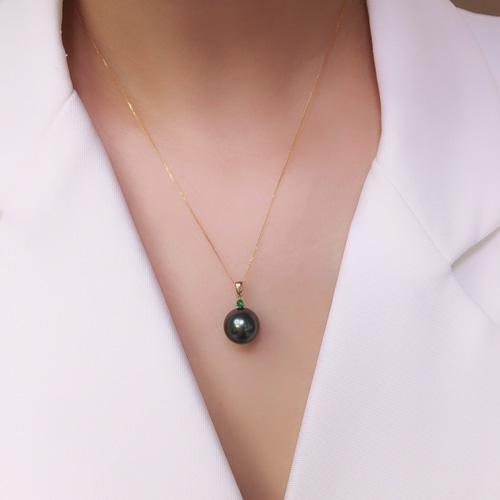 楽天市場】ネックレス レディース エメラルド K18 ゴールド ペンダント 0.180ct 一粒 エメラルドカット 四角 スクエア 18K 18金  シンプル 華奢 細い 細め 小さい 小さめ 繊細 女性 送料無料 5月 誕生石 誕生日 貴石 天然石 緑 ギフトラッピング対応 コンビニ受取対応商品  