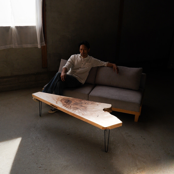 ギラギラ杢目の栃 一枚板 ローテーブル （高さ変更無料） ローテーブル