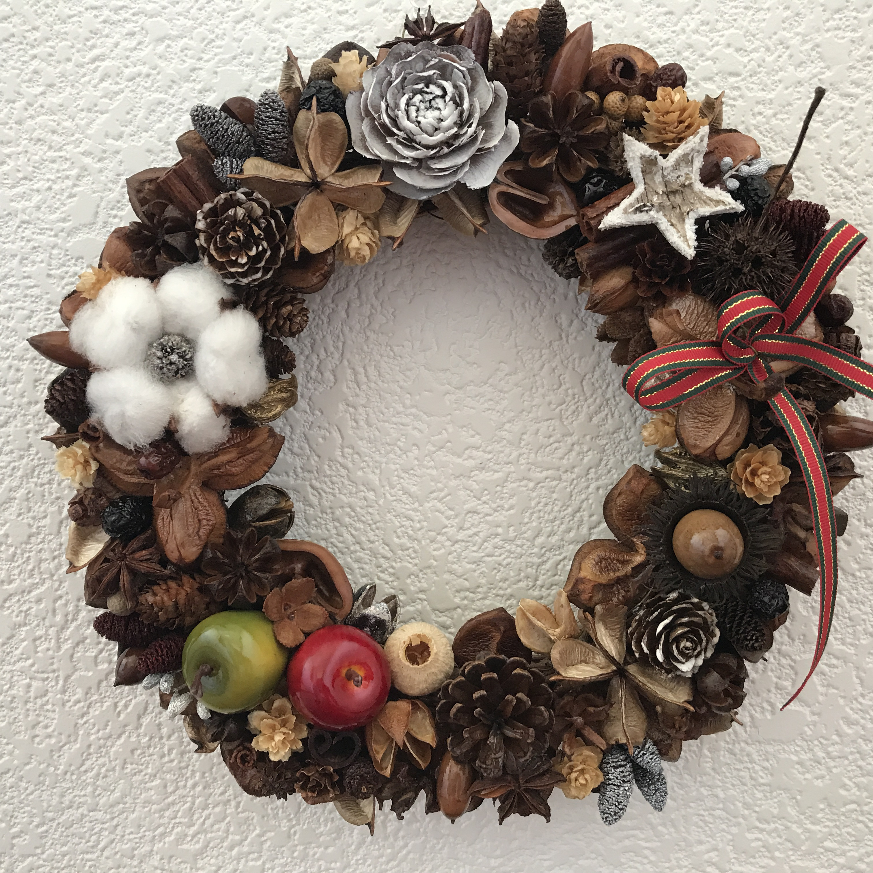 《新作＊X'mas》木の実と林檎の北欧クリスマスリース（受注制作＊予約販売のみ）