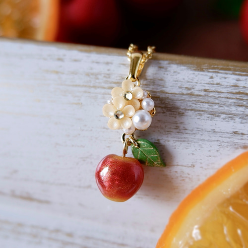 【美品】ピンクハウス フルーツモチーフ ネックレス＆イヤリングセット ArtOpus. ピアス 松 白 湘南 茅ヶ崎市 陶磁器 アクセサリー