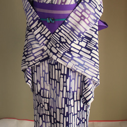 手染め注染　型染浴衣　【青　紫②】　タイルアートのような注染ぼかしが涼し気な印象　袖長めモアトールサイズ　裄69ｃｍ 10枚目の画像