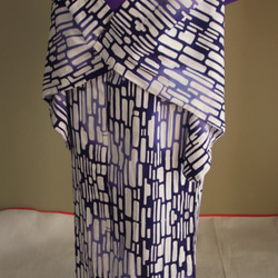 手染め注染　型染浴衣　【青　紫②】　タイルアートのような注染ぼかしが涼し気な印象　袖長めモアトールサイズ　裄69ｃｍ 9枚目の画像