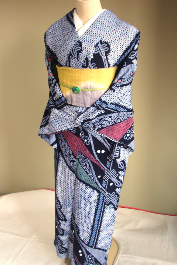 ◆アウトレット◆現代 有松鳴海絞　浴衣◇【濃紺他】縦縞とオリエンタルな琵琶の調べが耽美　スモールサイズ裄66ｃｍ　木綿 17枚目の画像