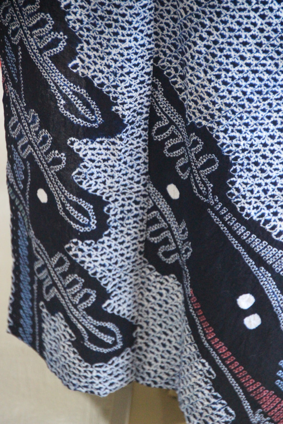 ◆アウトレット◆現代 有松鳴海絞　浴衣◇【濃紺他】縦縞とオリエンタルな琵琶の調べが耽美　スモールサイズ裄66ｃｍ　木綿 9枚目の画像