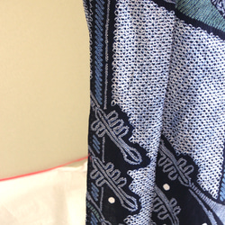 ◆アウトレット◆現代 有松鳴海絞　浴衣◇【濃紺他】縦縞とオリエンタルな琵琶の調べが耽美　スモールサイズ裄66ｃｍ　木綿 16枚目の画像